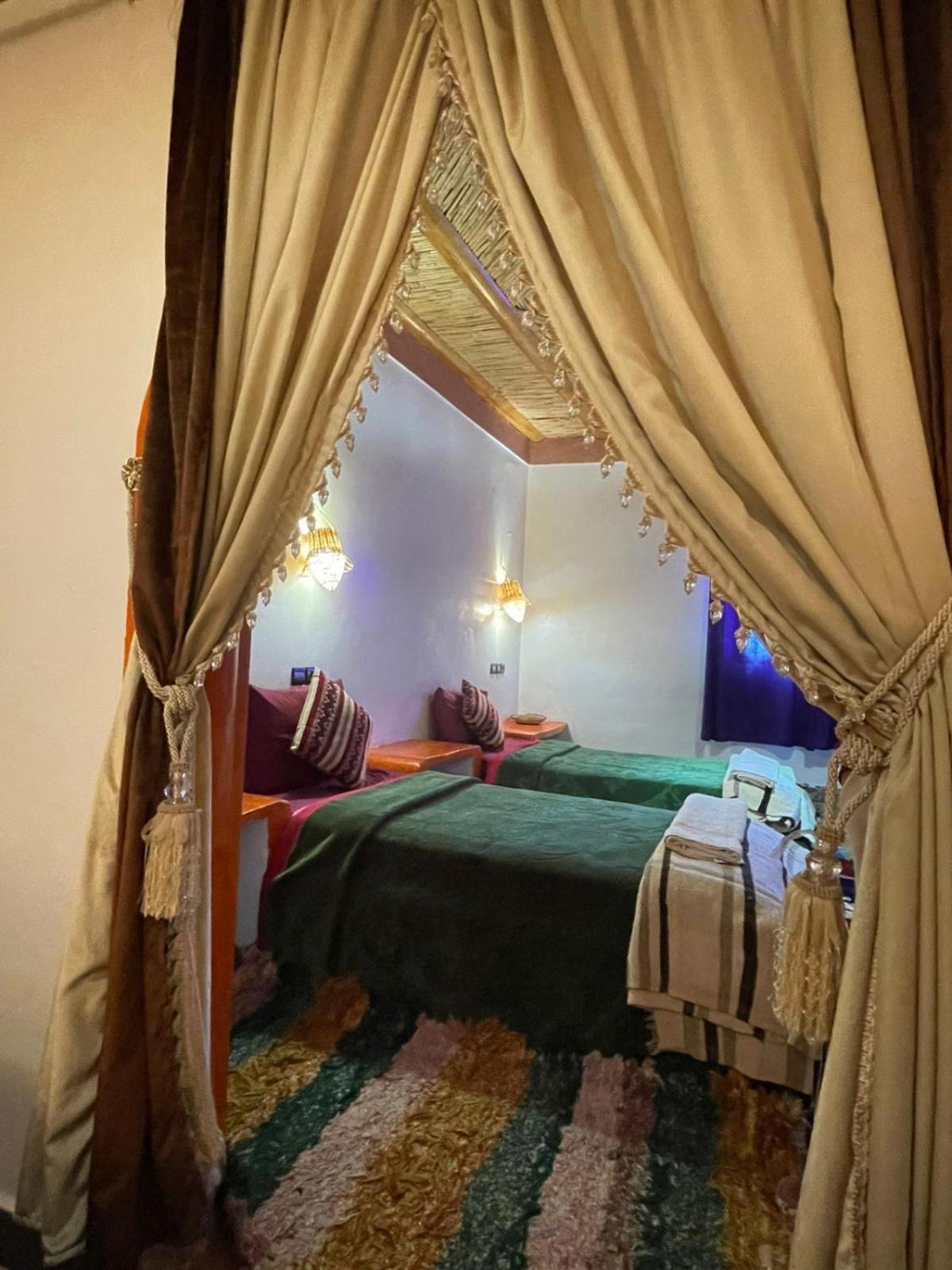 Auberge Oued Dades Boumalne Esterno foto