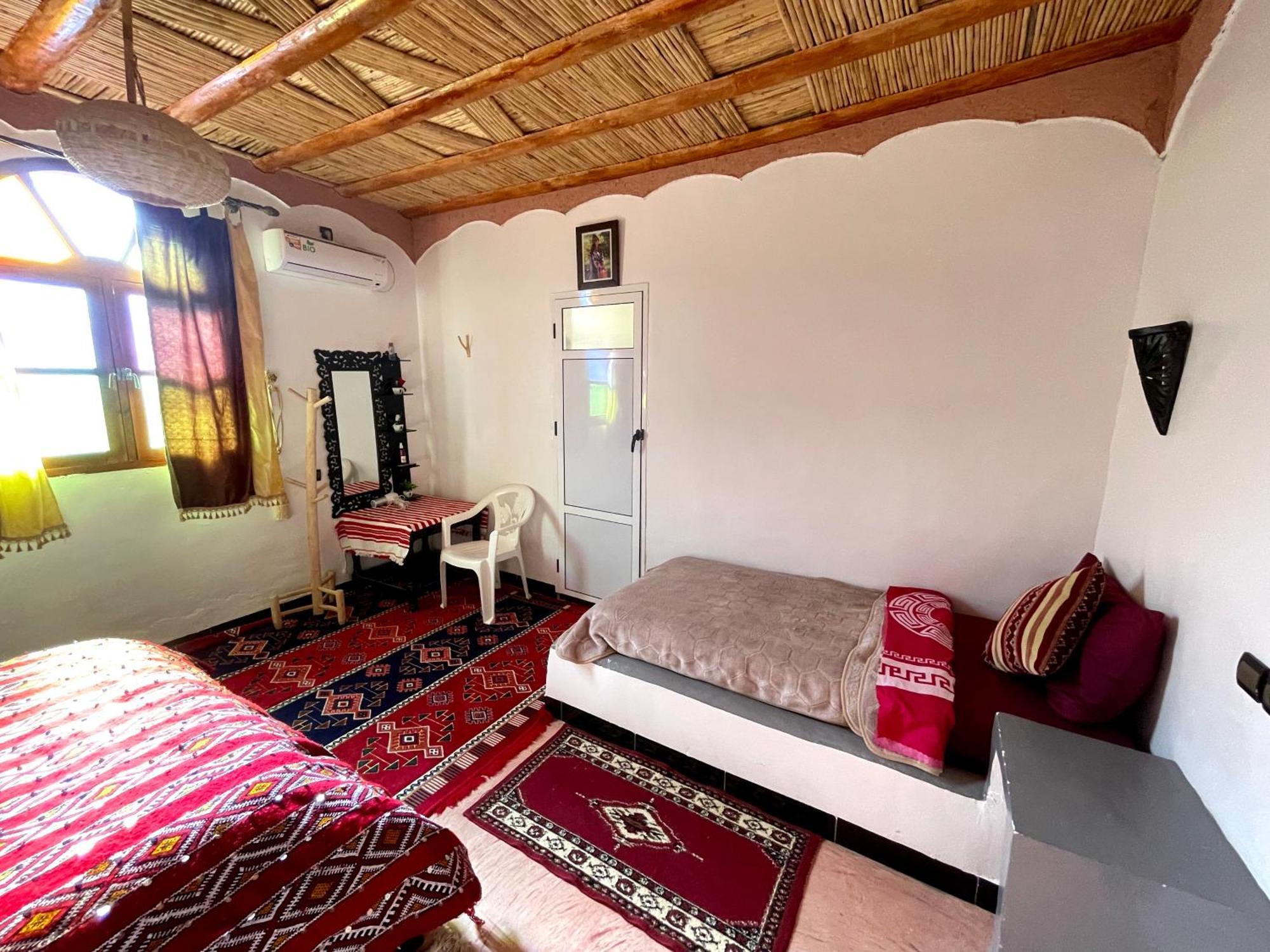 Auberge Oued Dades Boumalne Esterno foto