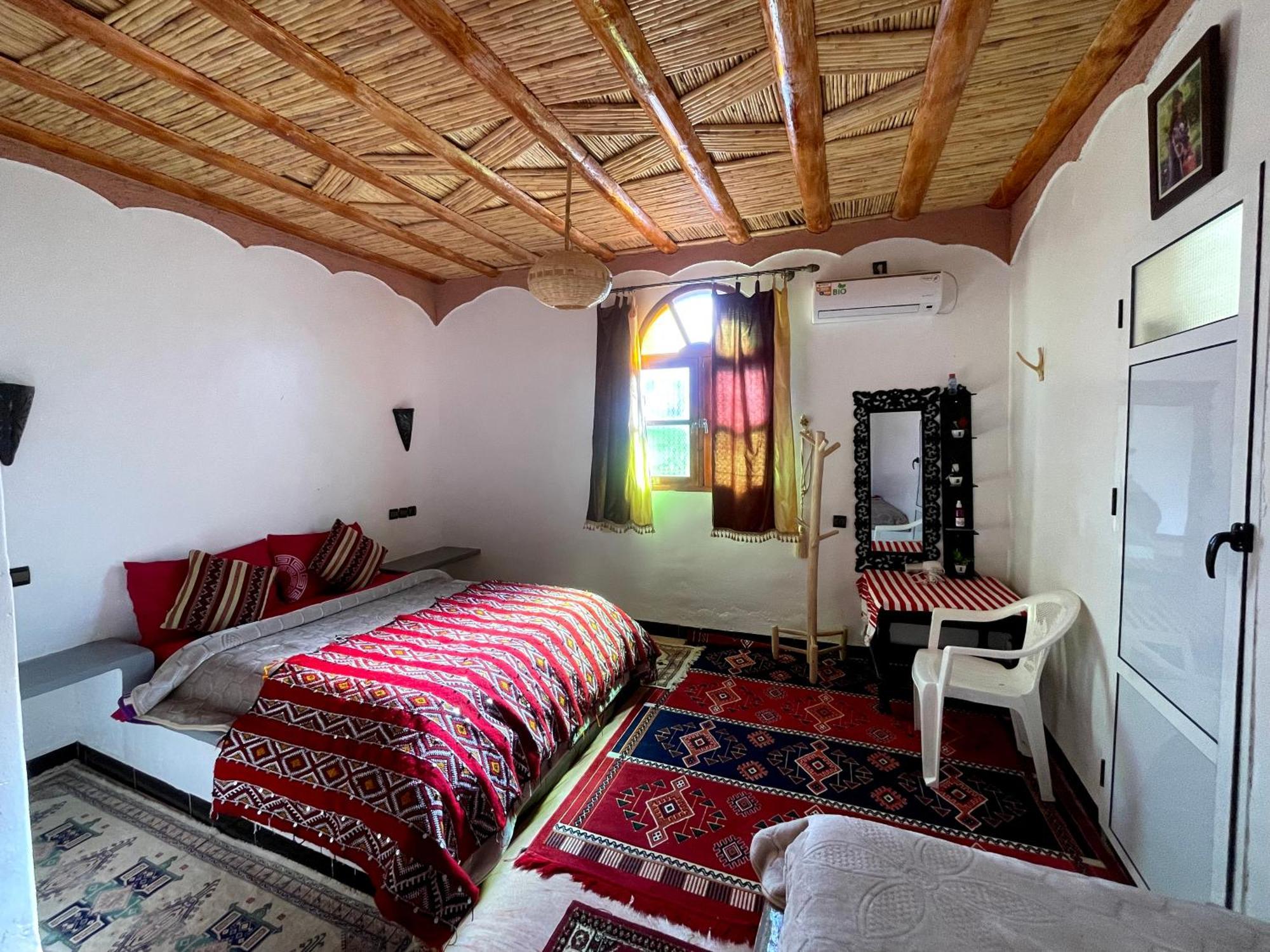 Auberge Oued Dades Boumalne Esterno foto